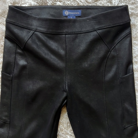 Democracy black faux suedes leather ‘ riding’ pant legging w side pocket L - Picture 3 of 8